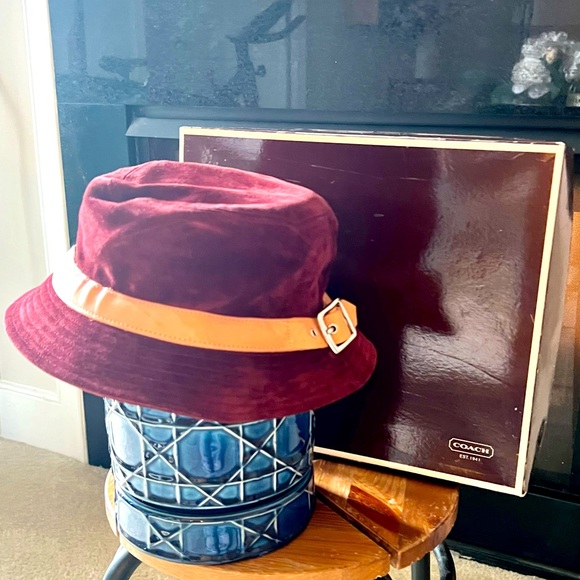 EUC Vintage Suede Coach Bucket Hat - Picture 1 of 6